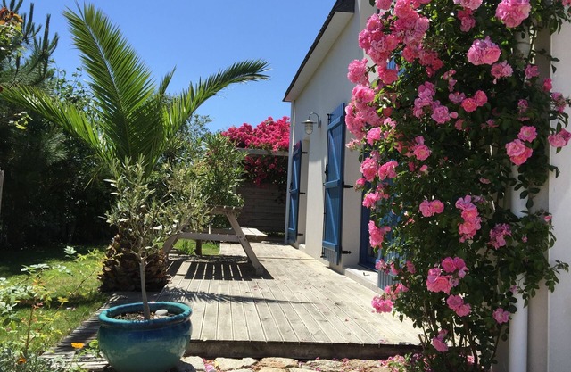 Holiday rental * Penmarch Ô TY KAER, fisherman's house, full of charm,