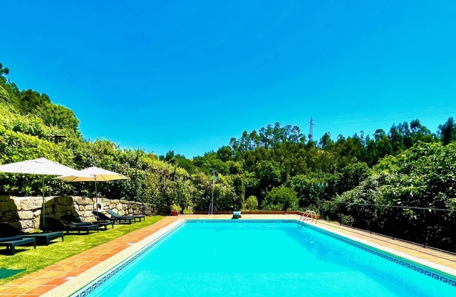 Holiday Villa Portugal Private POOL Diving Board BBQ Internet Games Room