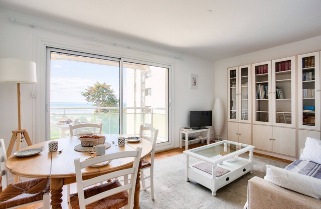 Holiday with sea view in Pléneuf-Val-André