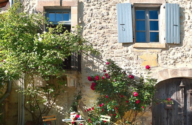 Holidays in the South of Ardeche in a beautiful old stone house