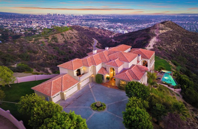 Hollywood Hills Mansion - Weddings, Corporate Retreats, Events, Private Stays