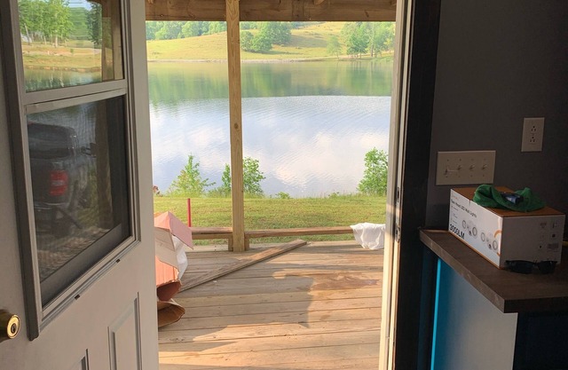 Holpps Pine Ridge Lake tiny house C
