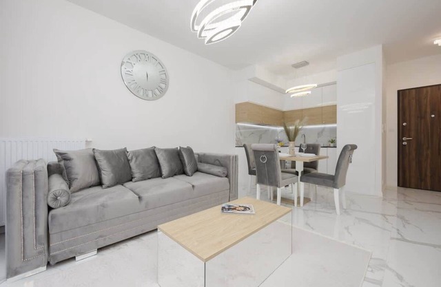 Holzera 3 | Luxury Apartment | Parking