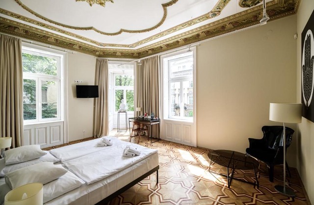 Home Aparthotel