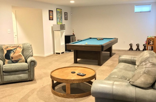 "Home Away From Home"/5 mins from downtown Fredericksburg & mall!