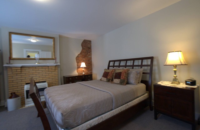 Home away from Home! - 1BR apartment in Maysville