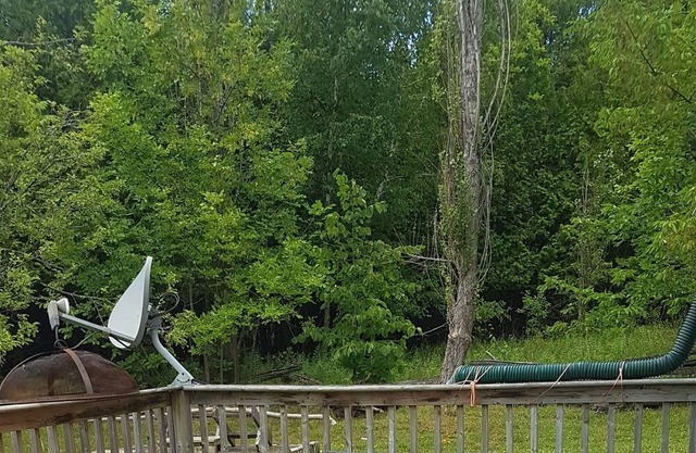 Home away from home pet friendly retreat on the Beautiful Manitoulin Island.