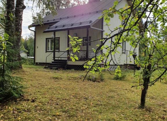 Home for family, free EV CHRG