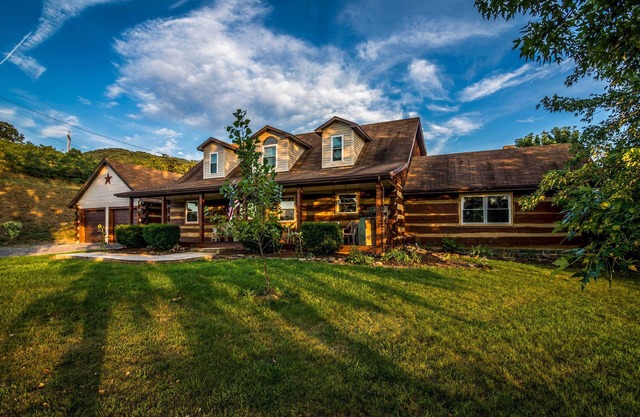 Home w/Views, Mins to Monongahela National Forest