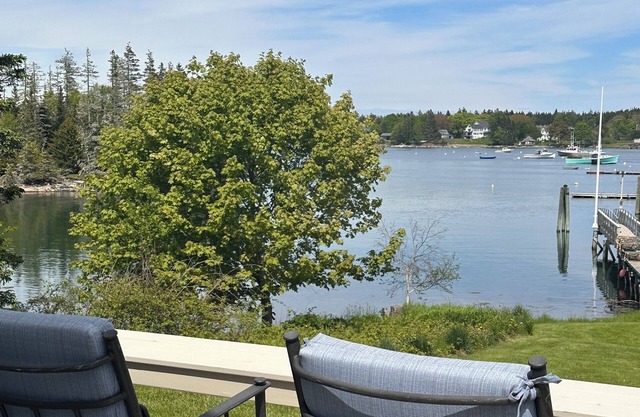 Homeport- Oceanfront Cape on Bass Harbor