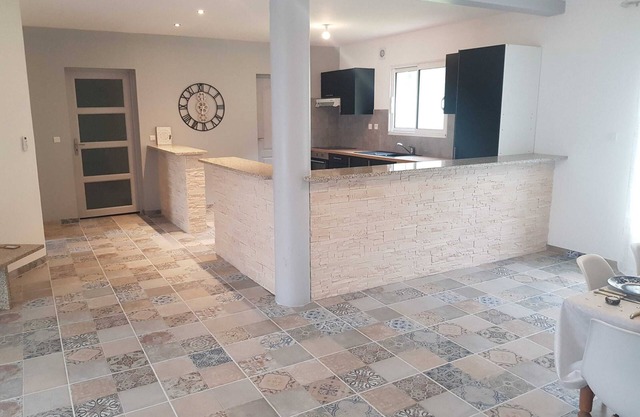 Homerez - Apartment in Clermont-Dessous
