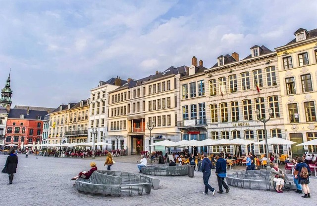Homerez - Apartment in Mons, private parking