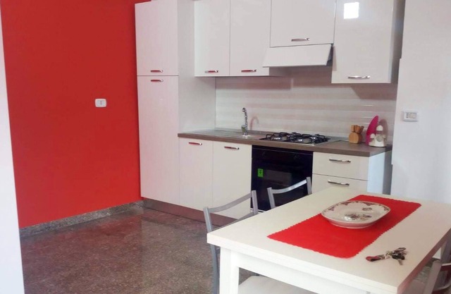 Homerez - Appartement 9 km away from the beach for 4 ppl. at Montegiordano
