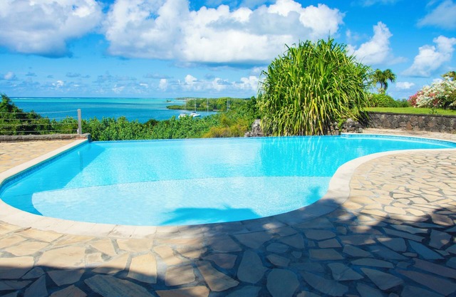Homerez - Apt. in Trou d'Eau Douce, Sea View