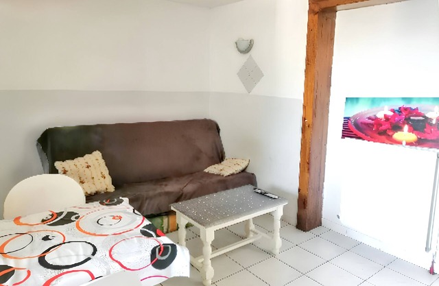 Homerez - Charming Apt, Avignon