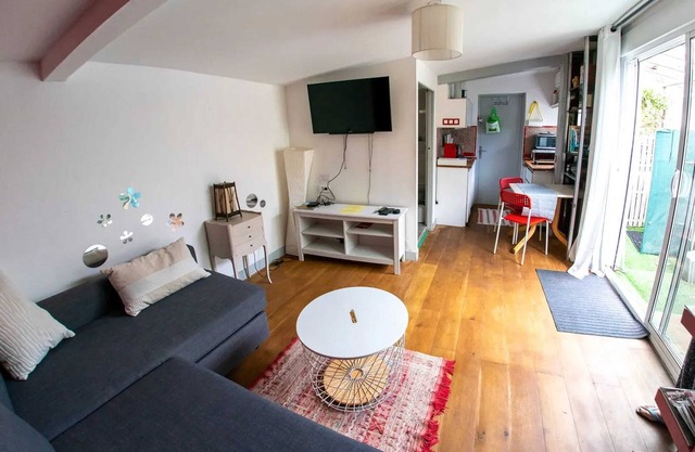 Homerez - Charming studio in Ahetze of 20 m² with Netflix access