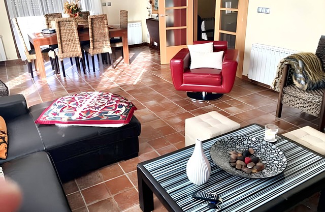 Homerez - Comfortable House in Quintanilla with fireplace