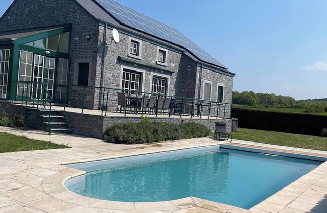 Homerez - Contemporary Villa in Wellin with Private Pool