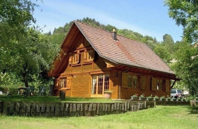 Homerez - Cozy Chalet in Lalaye, Fireplace