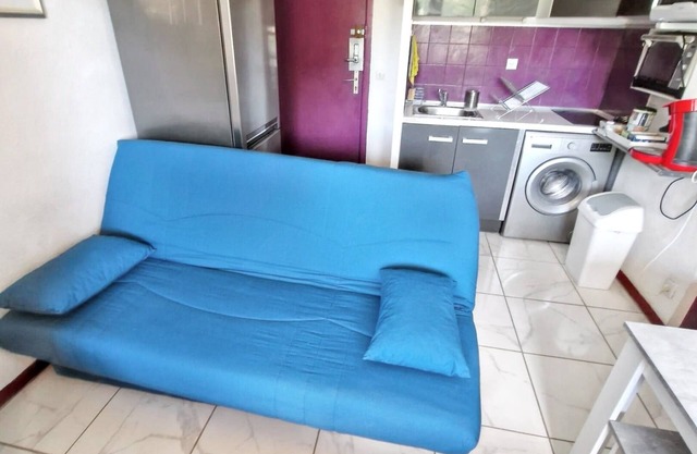 Homerez - Flat in Gruissan, shared pool