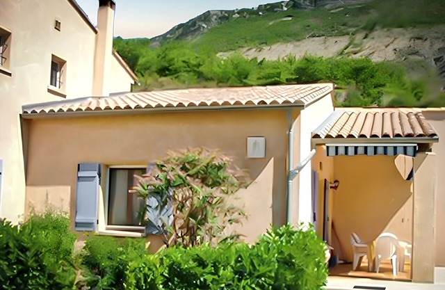 Homerez - House in La Roche-sur-le-Buis