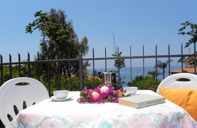 Homerez - House 500 m away from the beach for 4 ppl. with sea view at Maratea