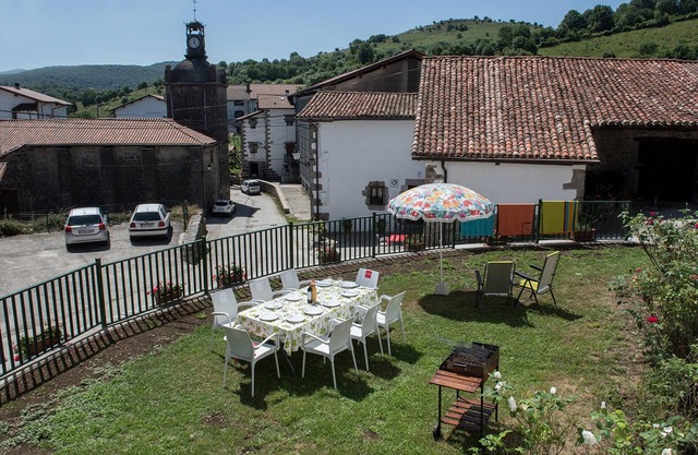 Homerez - House in Baráibar, mountain view