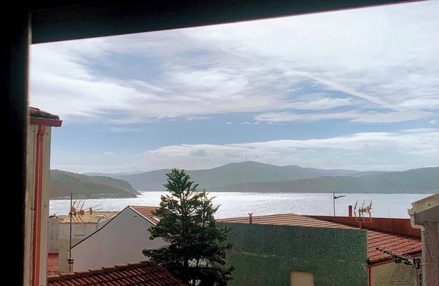 Homerez - House in Corme-Porto, sea view