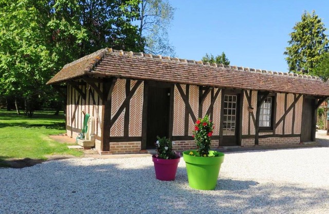 Homerez - Nice house for 2 ppl. with garden and terrace at Souvigny-en-Sologne