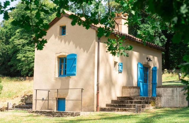 Homerez - Nice house for 2 ppl. with terrace at Cons-la-Grandville