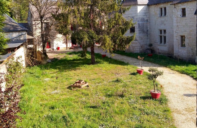 Homerez - Nice property for 4 ppl. with terrace and balcony at Courchamps