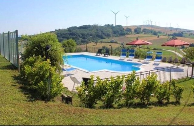 Homerez - Studio for 3 ppl. with shared pool and garden at Foiano di Val Fortore