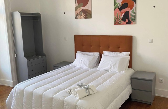 Homerez - Spacious apartment in Lisboa - 175 m² - Private Balcony