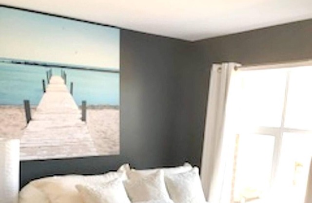 Homerez - Spacious appartement for 3 ppl. with terrace and balcony at Brossard