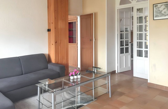 Homerez - Spacious house for 8 ppl. with garden and terrace at Angerville