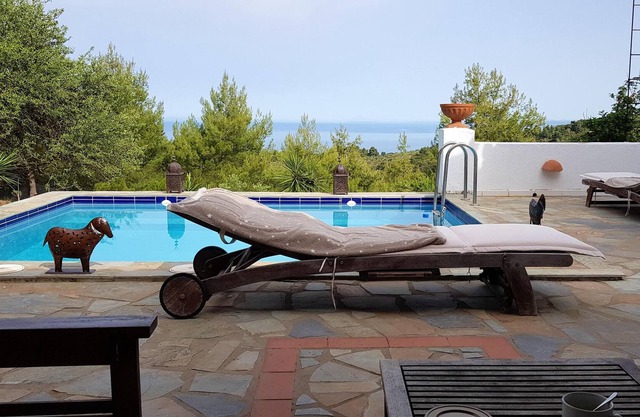 Homerez - Spacious villa 5 km away from the beach for 8 ppl. with swimming-pool