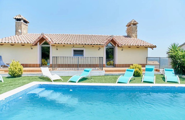 Homerez - Villa in Olivella with pool