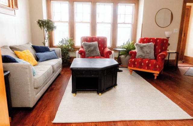 HomeSweetHome in Vibrant MKE, 2BR/1BA