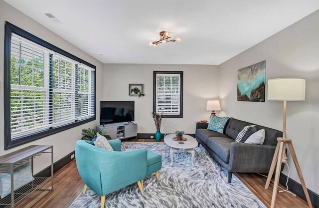 Homey 2BR in Earlewood