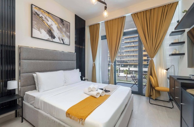 Homey Studio Apartment Perfect for 2 at Azizi Riviera 46