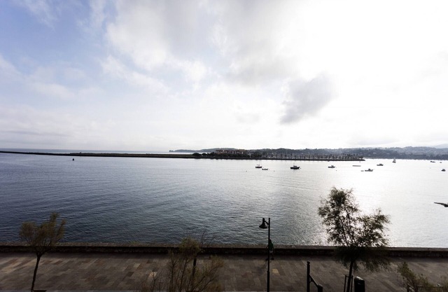 Hondarribia by Basquelidays