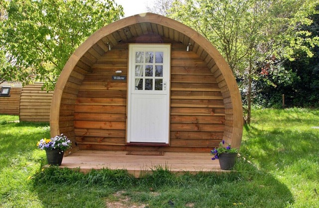 Honeysuckle Glamping Pod