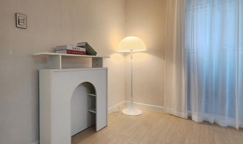 Hongdae Yeondral Park, Z3, 7 minutes from Hongik Univ Station Exit 5, elevator ok