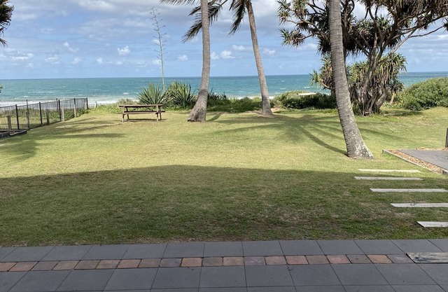'Horizons' Unit 2 - Beachfront Unit