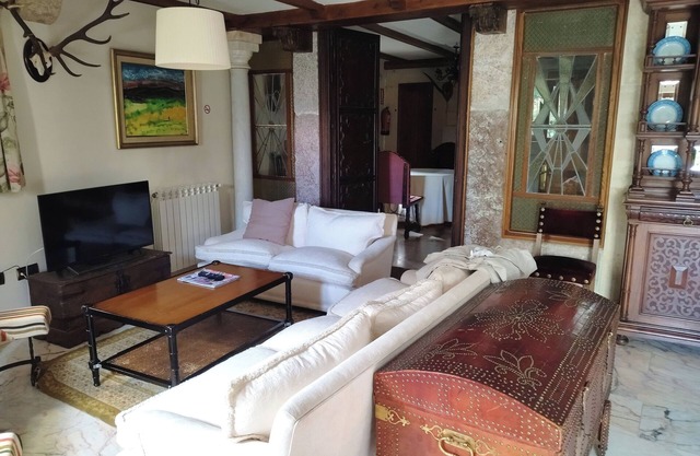 Hospital del Caminante II for 11 people. Full rental