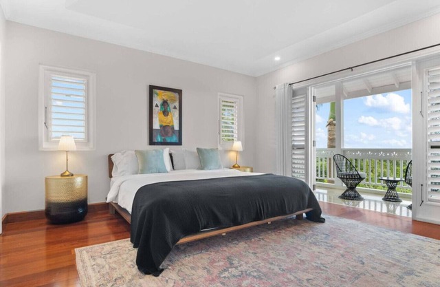 Hospitality Expert Greens 2BR: Pool, Beach