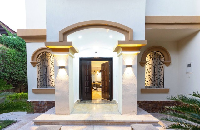 Host Prime Paradise Villa At Rehab City