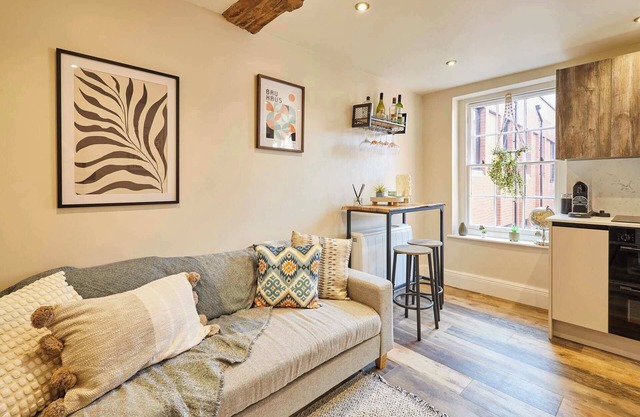 Host & Stay | Apartment 8, Vinegar House
