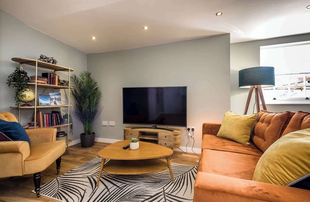 Host & Stay | Catharine Quarters