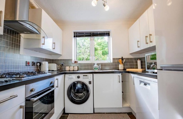 Host & Stay | Pirie Avenue